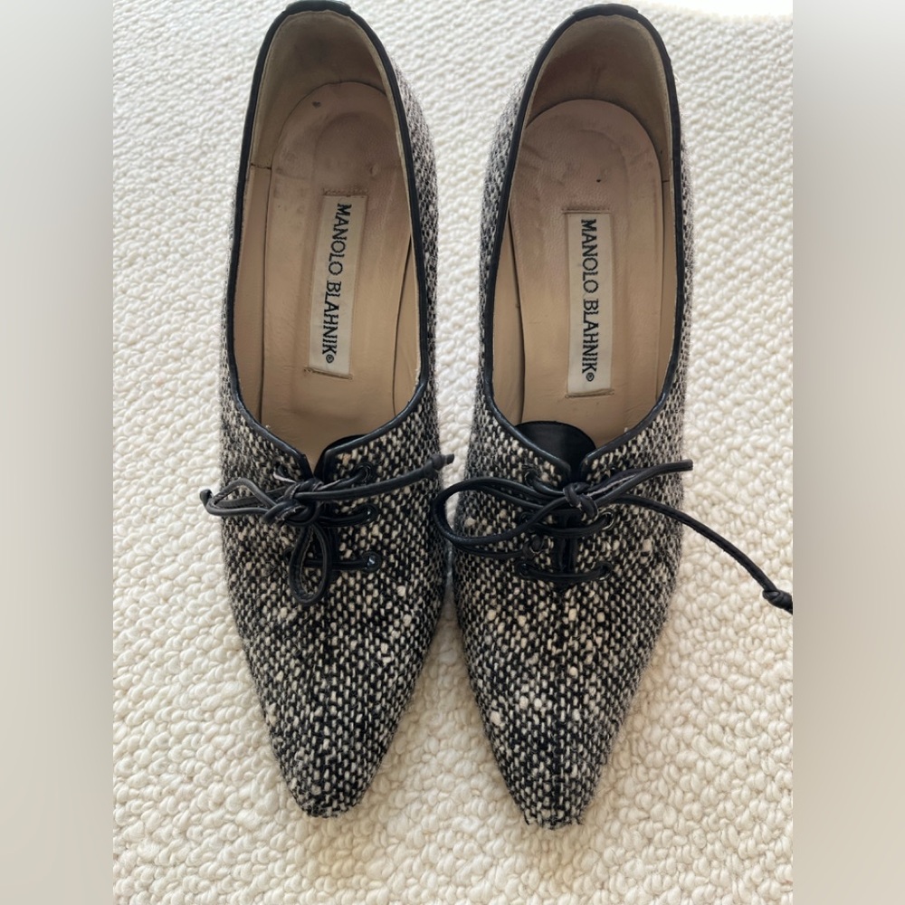 Manolo Blahnik Vintage Wool/Leather Black and White Women's Shoes/36.5